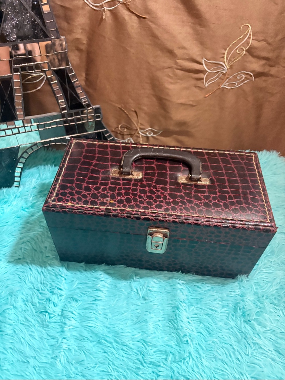 Vintage 8-Track Tape Collection Lot 15 with Retro Carrying Case